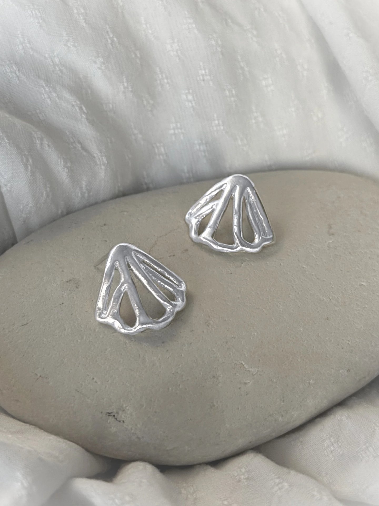 Shell earrings